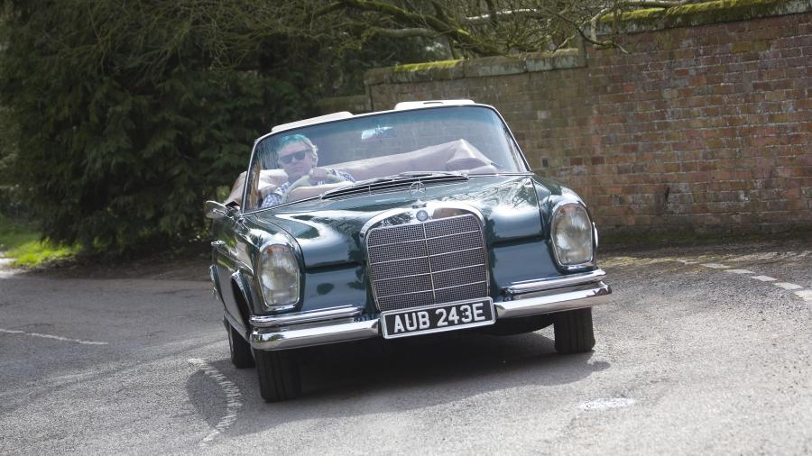  Mercedes-Benz 300 SE Cabriolet 1962 года  (UK) (фото 15 из 19)